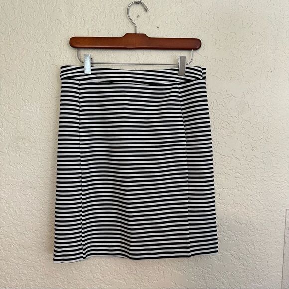 41 Hawthorne Black Striped Pencil Skirt Size Medium‎ - Picture 7 of 14